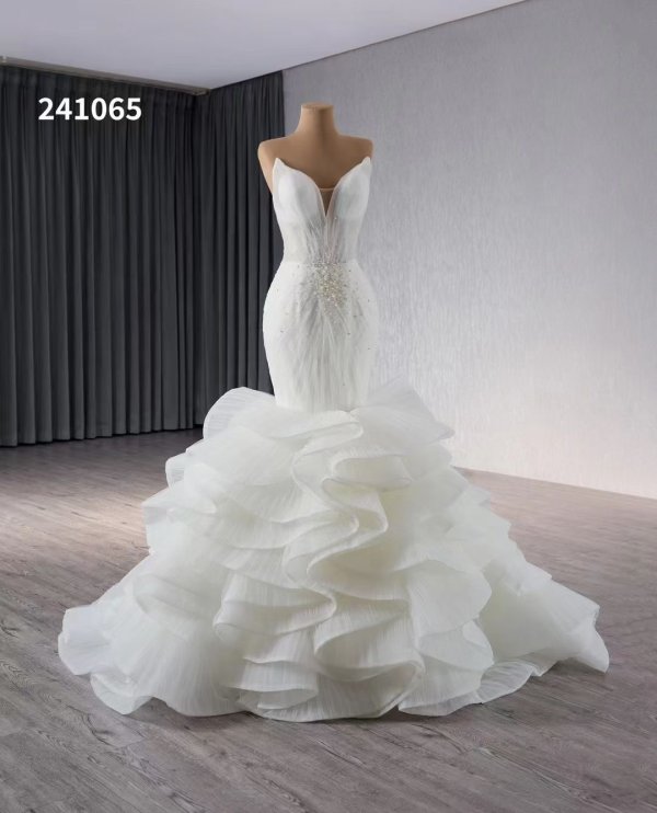luxury model long mermaid sleeveless tiered wedding dress 241065