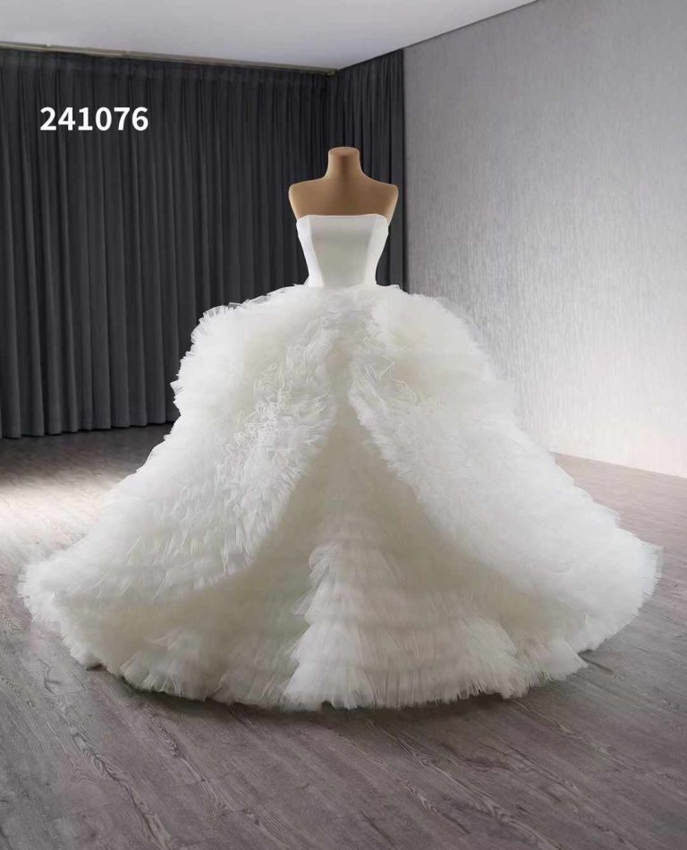 luxury model ball gown sleeveless wedding dress 241076