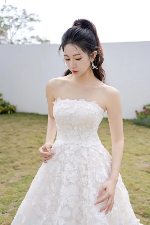 luxury model sexy lace sleeveless wedding dress mo002