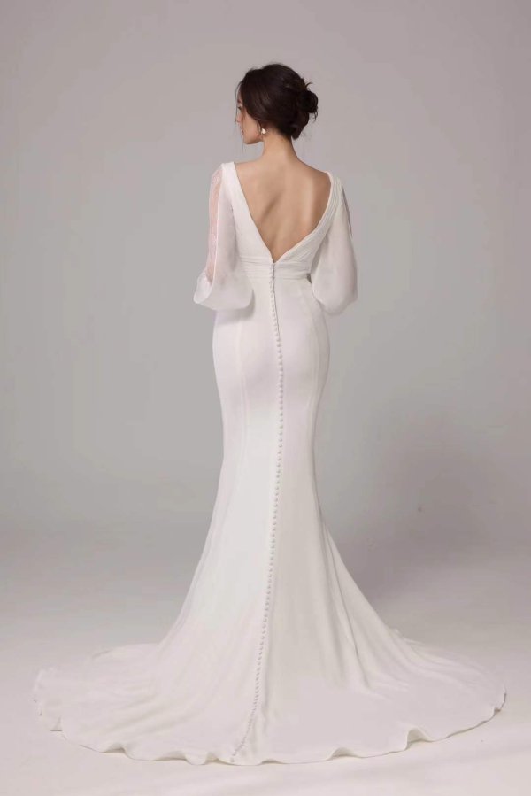 luxury model sexy long sleeve v neck wedding dress mo005