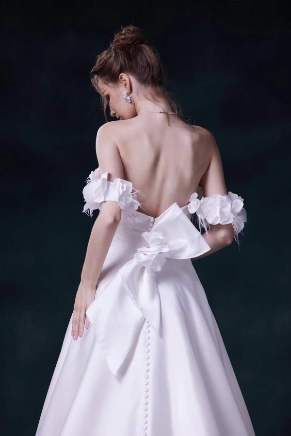 luxury model off the shoulder a line wedding dress mo009
