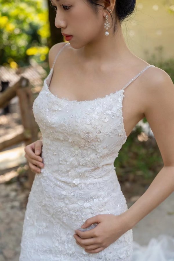 luxury model spaghetti scoop neck long mermaid wedding dress mo0017