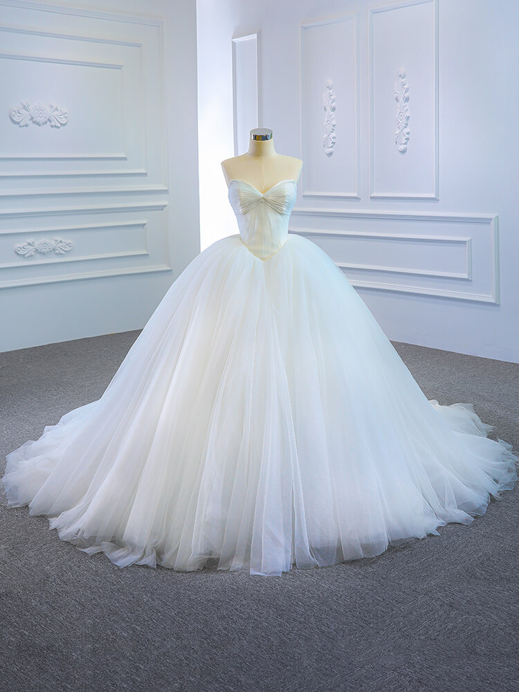 luxury model sweetheart neck sleeveless long ball gown wedding dress 66620