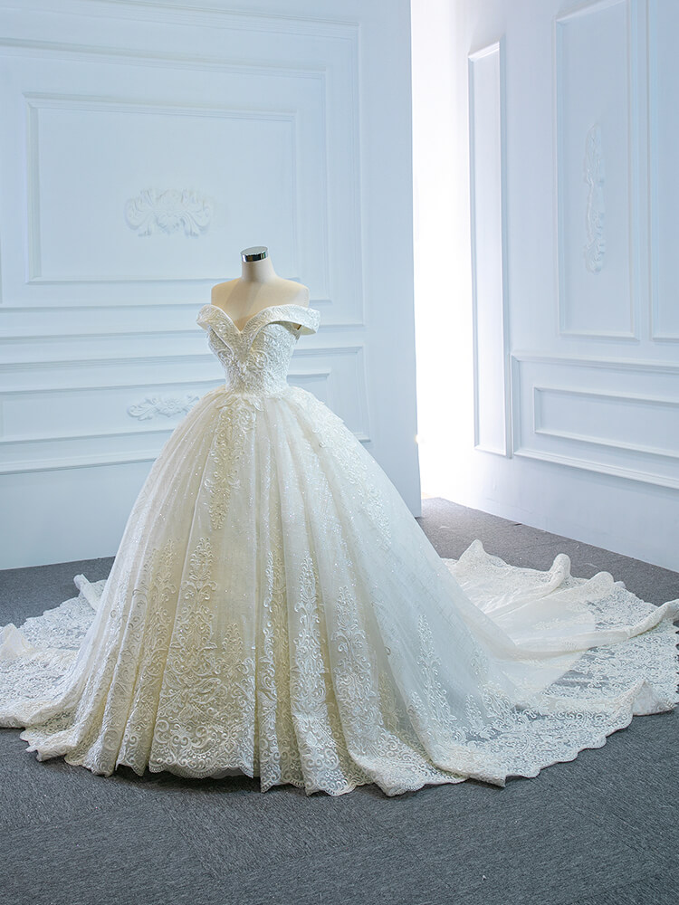 luxury model off the shoulder sleeveless long ball gown wedding dress 66641