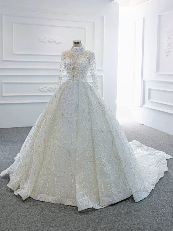 Luxury Model Long Sleeve Pearls A Line Wedding Dress 67129