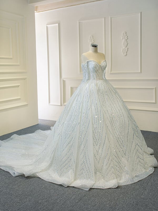 Luxury Model Sweetheart Neck Long Sleeve Ball Gown Wedding Dress 67131