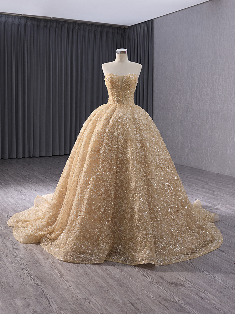 Luxury Model Champange Sweetheart Beading Ball Gown Quinceanera Dress 241036