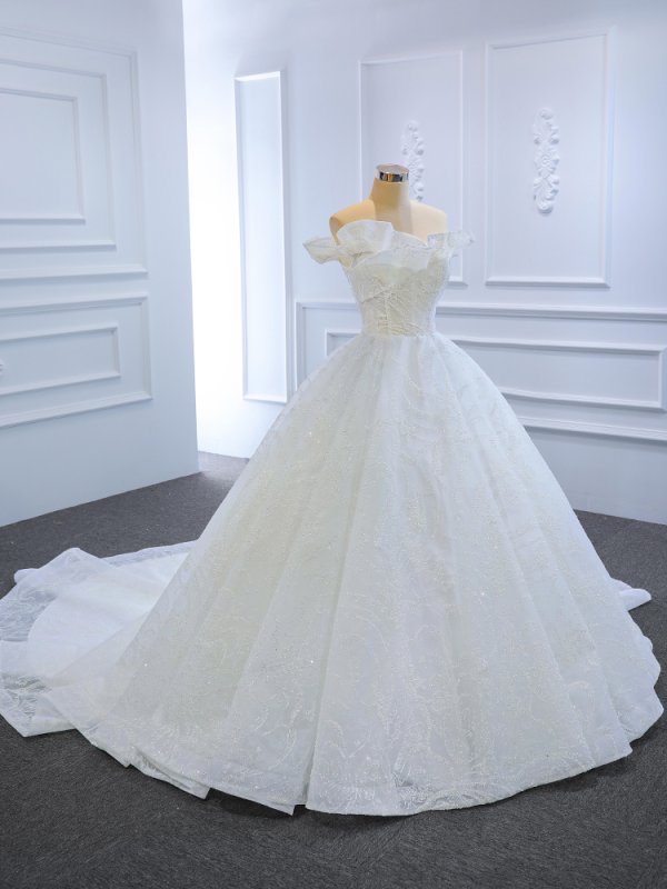 luxury model ruffles neck ball gown sleeveless wedding dress 67170