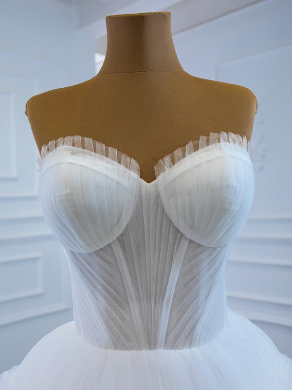 luxury model sweetheart neck ball gown sleeveless wedding dress 67175