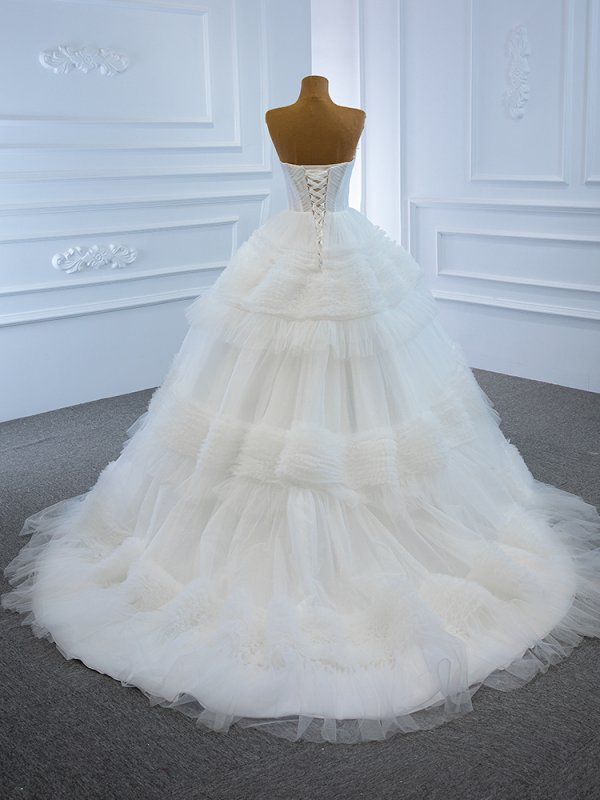 luxury model sweetheart neck ball gown sleeveless wedding dress 67175