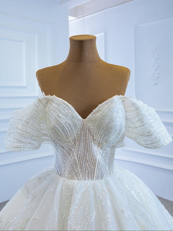 luxury model sweetheart neck sleeveless ball gown wedding dress 67194