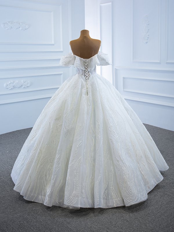 luxury model sweetheart neck sleeveless ball gown wedding dress 67194