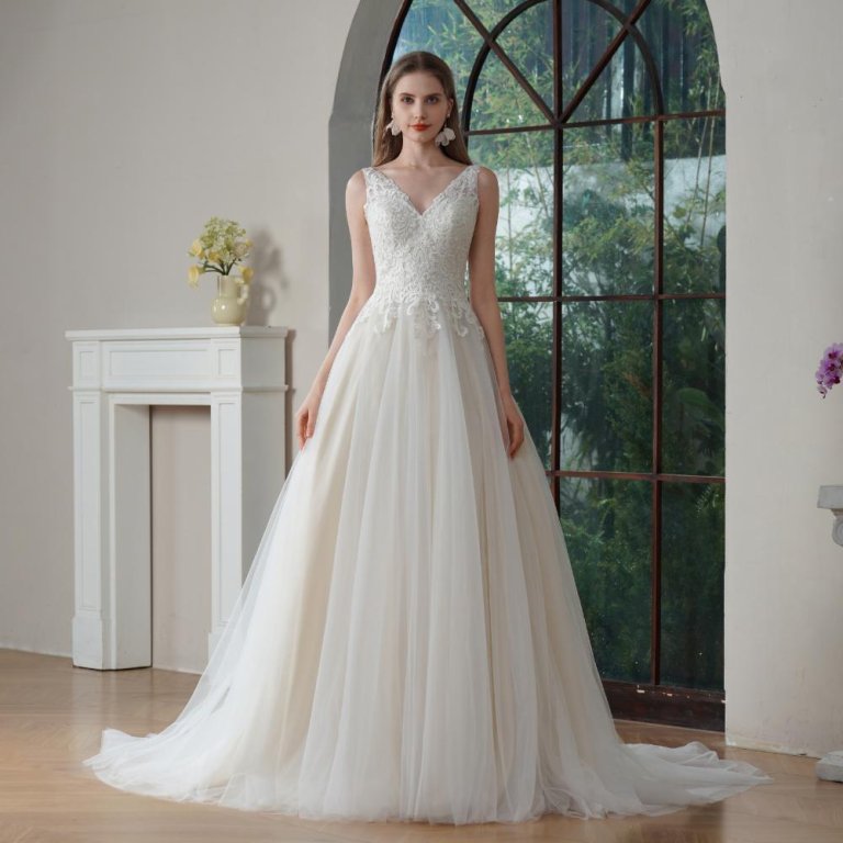 elegant a line wedding dress sleeveless v neck tull applique bridal dress 127247