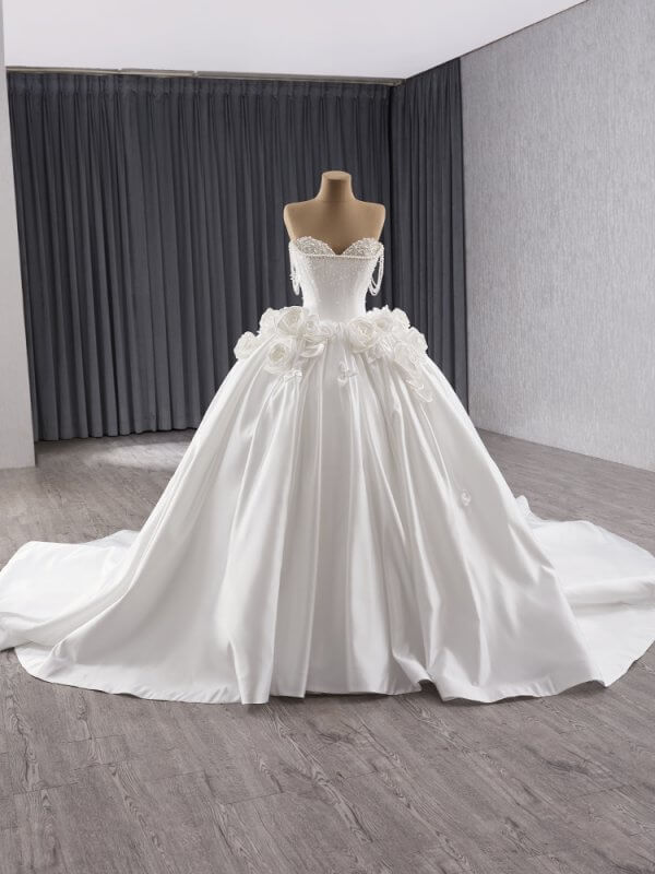luxury model sweetheart neck sleeveless 3d flower stain ball gown wedding dress 241140