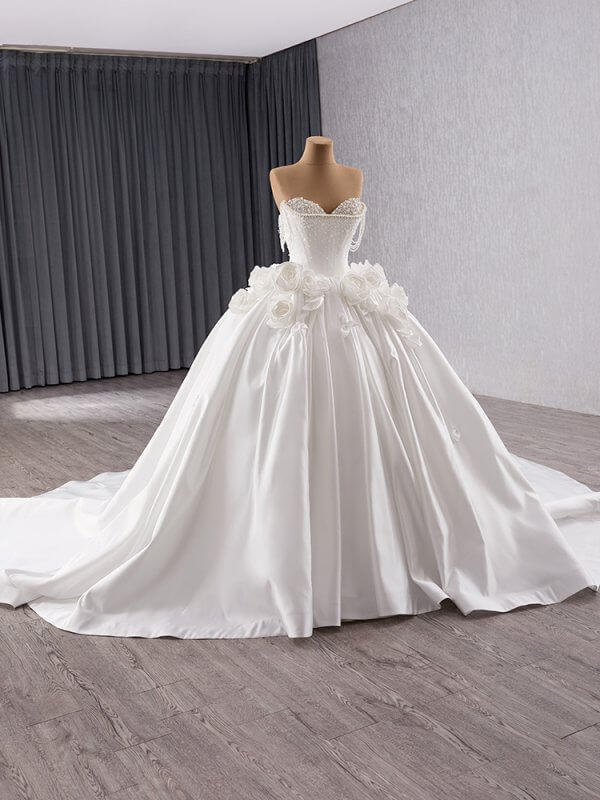 luxury model sweetheart neck sleeveless 3d flower stain ball gown wedding dress 241140