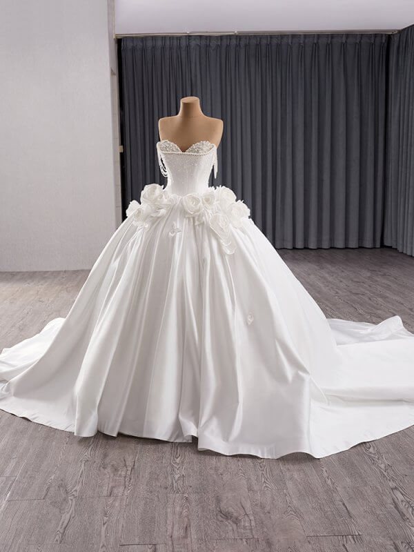luxury model sweetheart neck sleeveless 3d flower stain ball gown wedding dress 241140