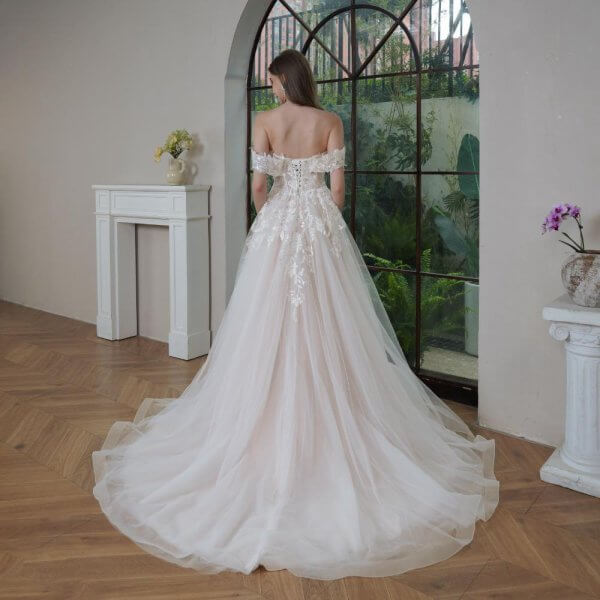 off the shoulder a line wedding dress sweetheart neck lace applique bridal dress bd25012