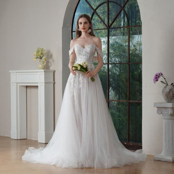 off the shoulder a line wedding dress sweetheart neck lace applique bridal dress bd25012